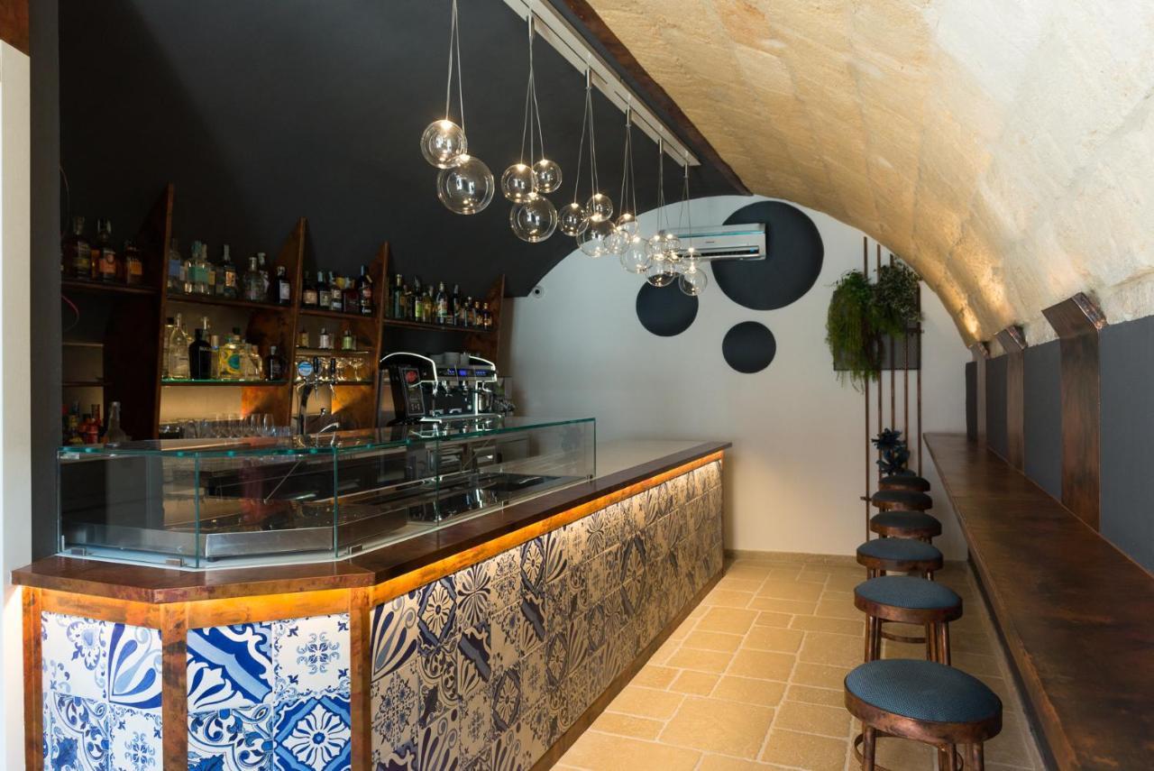 Mare Versus Luxury Suites Barletta Exterior photo
